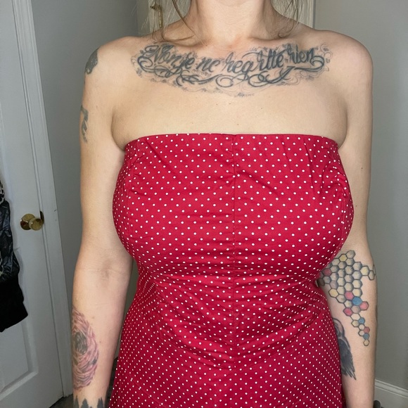 Jonathan Martin Red Dress with white polka dots - Picture 7 of 11